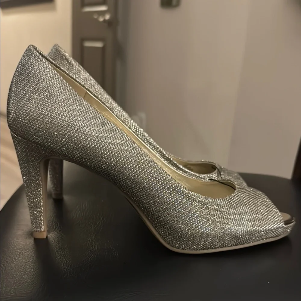 Bandolino Women's Rainaa Peep Toe Platform Stiletto Pumps Size 10 BRAND NEW❣️